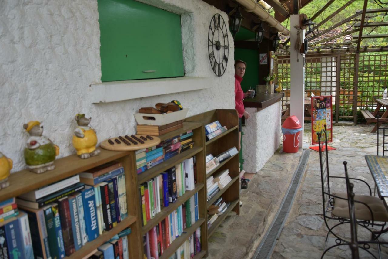 Camping des Drouilhèdes Peyremale Esterno foto